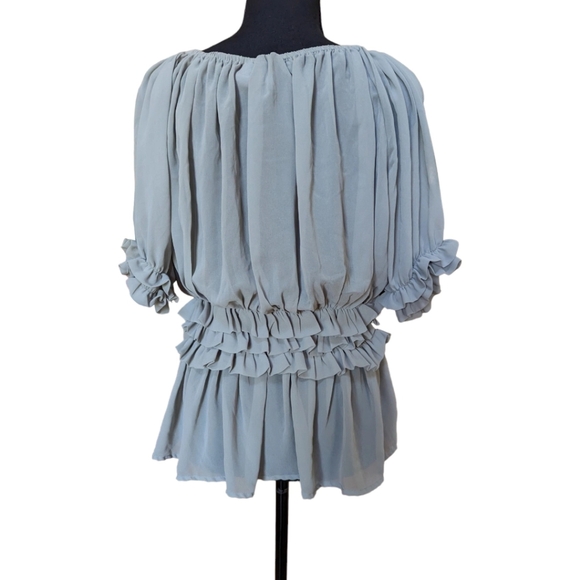 Romeo Juliet Culture Raffle Blouse Sz Small Light Grey Top - Picture 3 of 10